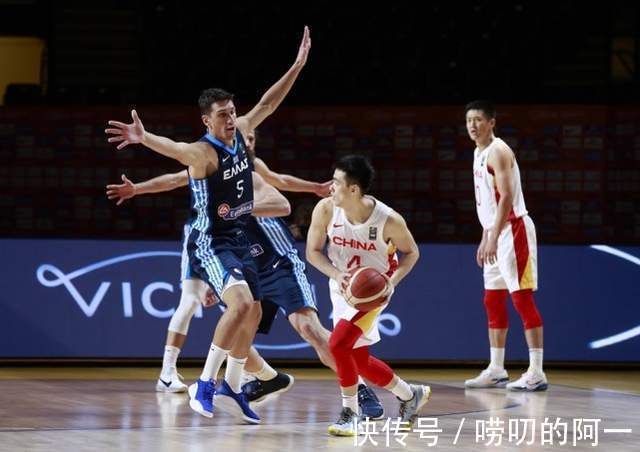 杜锋|徐杰和赵继伟,谁才是这支中国男篮的后场大脑?