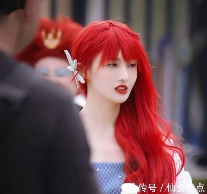 奇妙小森林|鄭爽新造型太浮夸,尬到眼睛都疼,她還能撐起《花千骨》嗎?