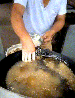 |搞笑GIF:女人扎堆儿的时候,是不是有种全都超漂亮的错觉?