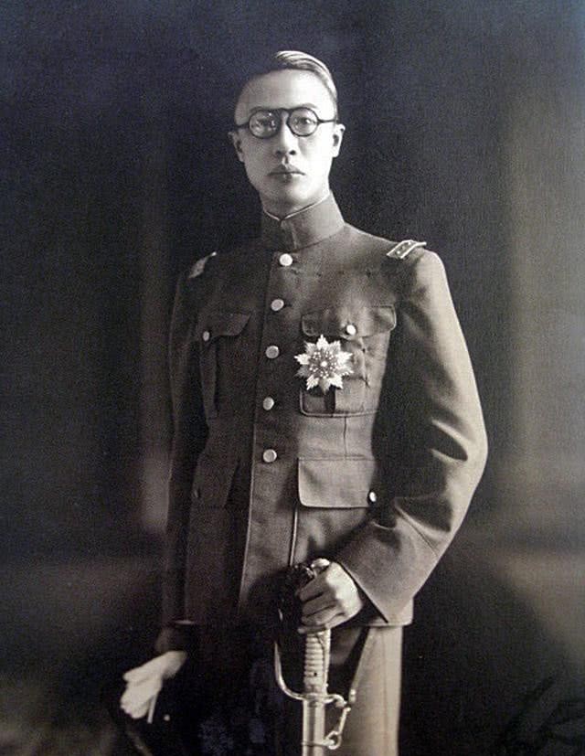 婉容|溥仪一直比较顺从日本人，作为皇后的婉容为什么这么反感日本人？