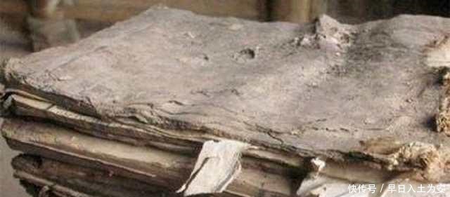 开头|6旬老伯无意发现祖上家谱,看到开头2个字,什么情况!