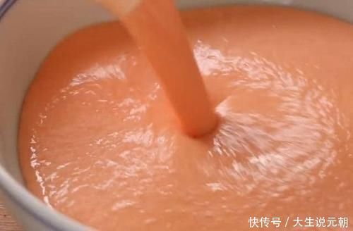 西红柿加2个鸡蛋,这样做连吃一周都不腻,无油无水,好吃又健康