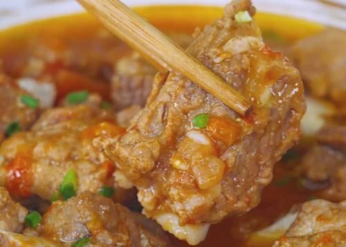 腌制料|在家教你用电饭煲焖排骨，烹饪简单，鲜酸味美，孩子特爱吃的菜肴