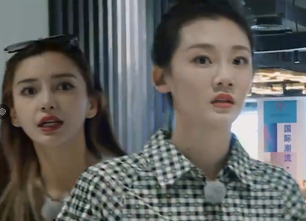 本以为苗苗长相一般,当她和baby同框时,才知道是郑恺眼光有多好