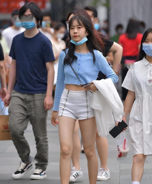 一字带|时髦个性的瑜伽裤显得优雅大气,彰显民国名媛风采,唯美俏皮