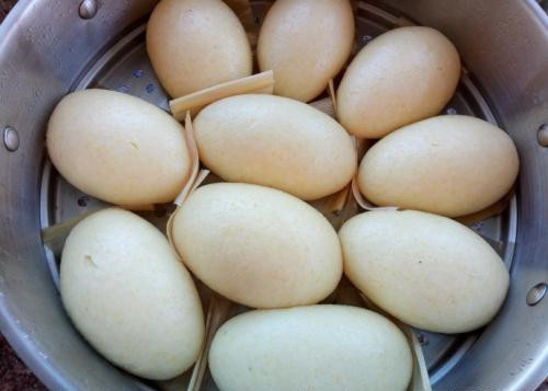 做馒头,千万不要用酵母,换这个发酵,馒头不仅更白,还更香!