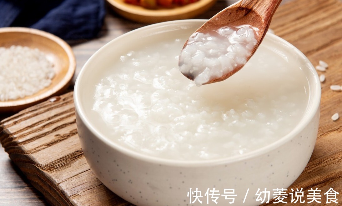 熬粥时,到底放冷水还是热水大多数人都做错了,粥不香浓也难吃