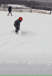 |搞笑GIF: 姜还是老的辣 以后再也不跟老丈人打牌了