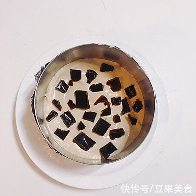 明天要上班,今天吃大餐咖啡冻|浓情咖啡乳酪慕斯蛋糕