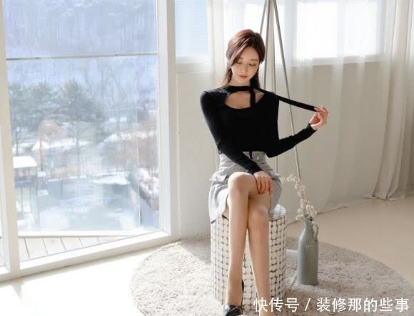 美人图鉴孙允珠：苍青雅黑圆弧镂空淑女包臀裙