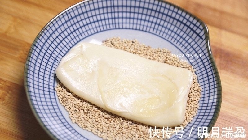 不用发面，在家做出层次分明、酥到掉渣的烧饼，学会可以开店