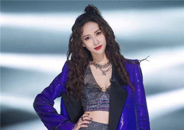 李茂称弦子淘汰后点200块炸鸡，回家偷偷掉眼泪，文字透露心疼