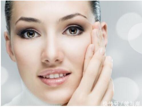 长痘害怕留痘印？警惕2个留痘印原因，4个方法教你淡化痘印