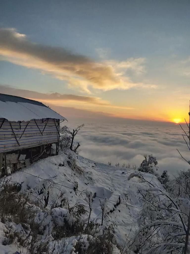 实拍！2021汶川第一场雪，来来来啦！