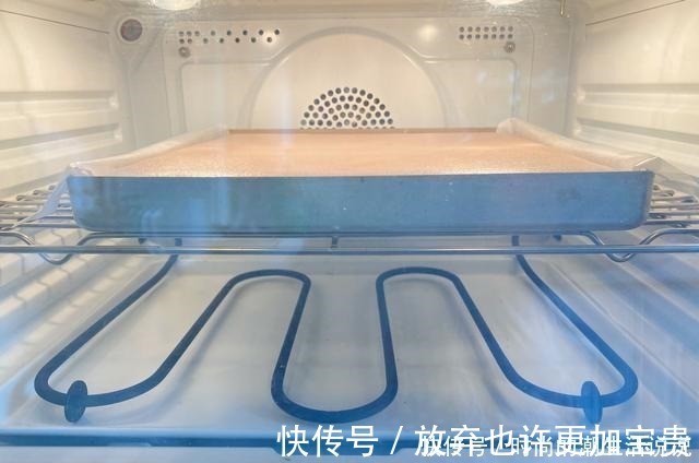 自制香浓的可可蛋糕卷,做法简单又方便,怎么卷都不开裂