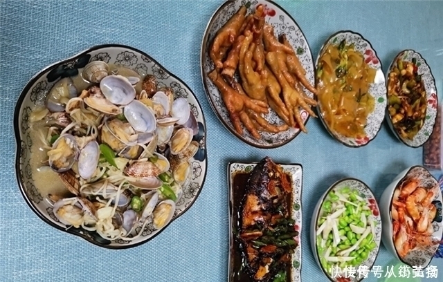 第一次陪男友回家,准婆婆特意下厨招待,上桌后公婆却要出去吃