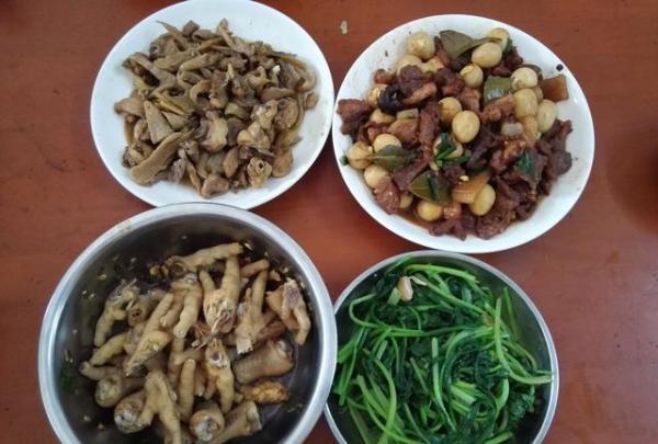 两小口的家常菜，每天不重样，虽然简单，但很幸福、很知足！