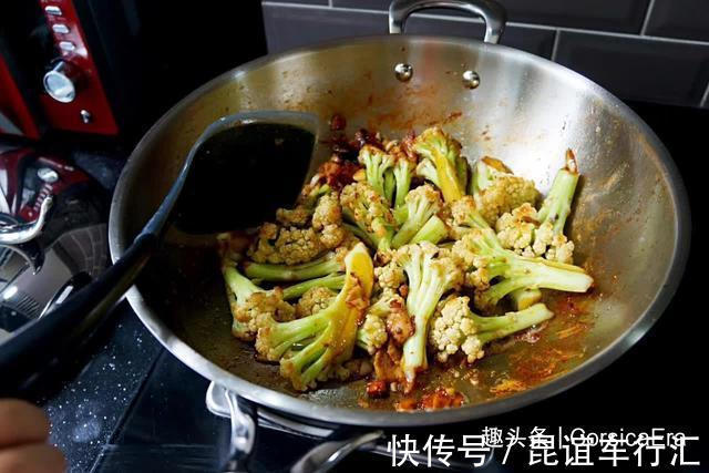 菜花|干锅菜花要怎么做?只需3个步骤包你学会,超下饭!