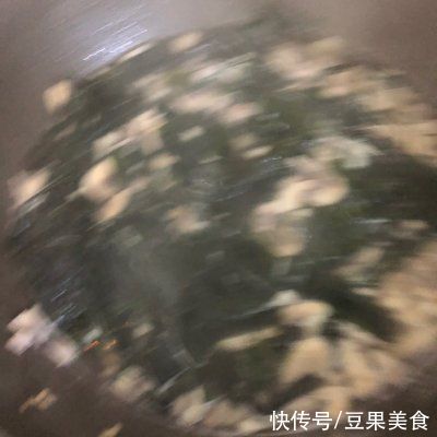 口蘑裙|这道口蘑裙带菜汤，分分钟光盘