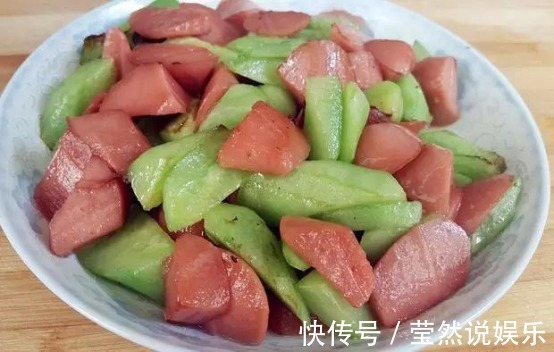 荤素搭配的几道家常菜,色泽诱人,鲜香下饭,家人吃的高兴又满足