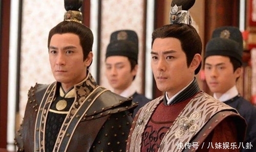 退位|武则天退位后群臣欢呼，唯有一功臣痛哭：一年后，没哭的人都死了