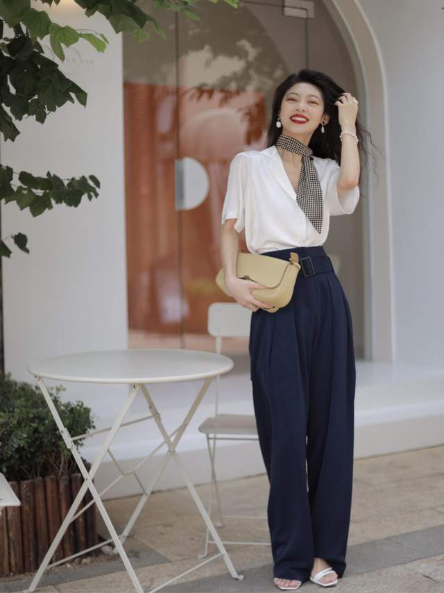 氛围感|复古港风穿搭怎么配?这些小技巧赶紧收藏起来,让你变得更加洋气