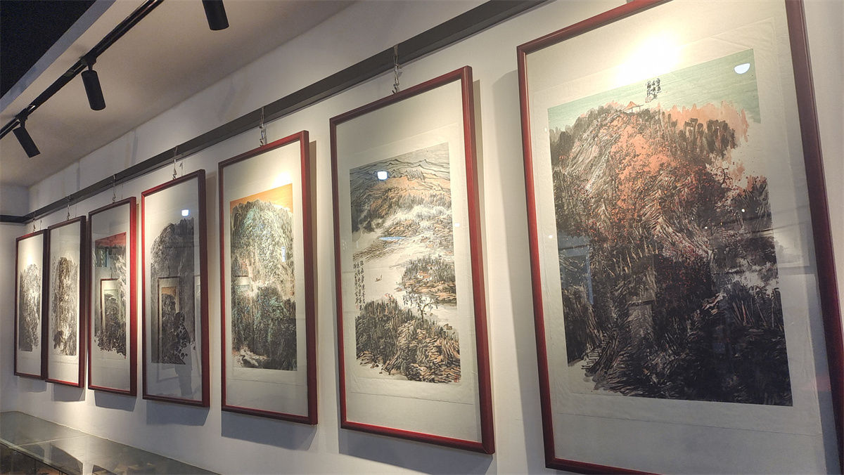 彭富庆$知名画家彭富庆《问道山水》画展吉安开展