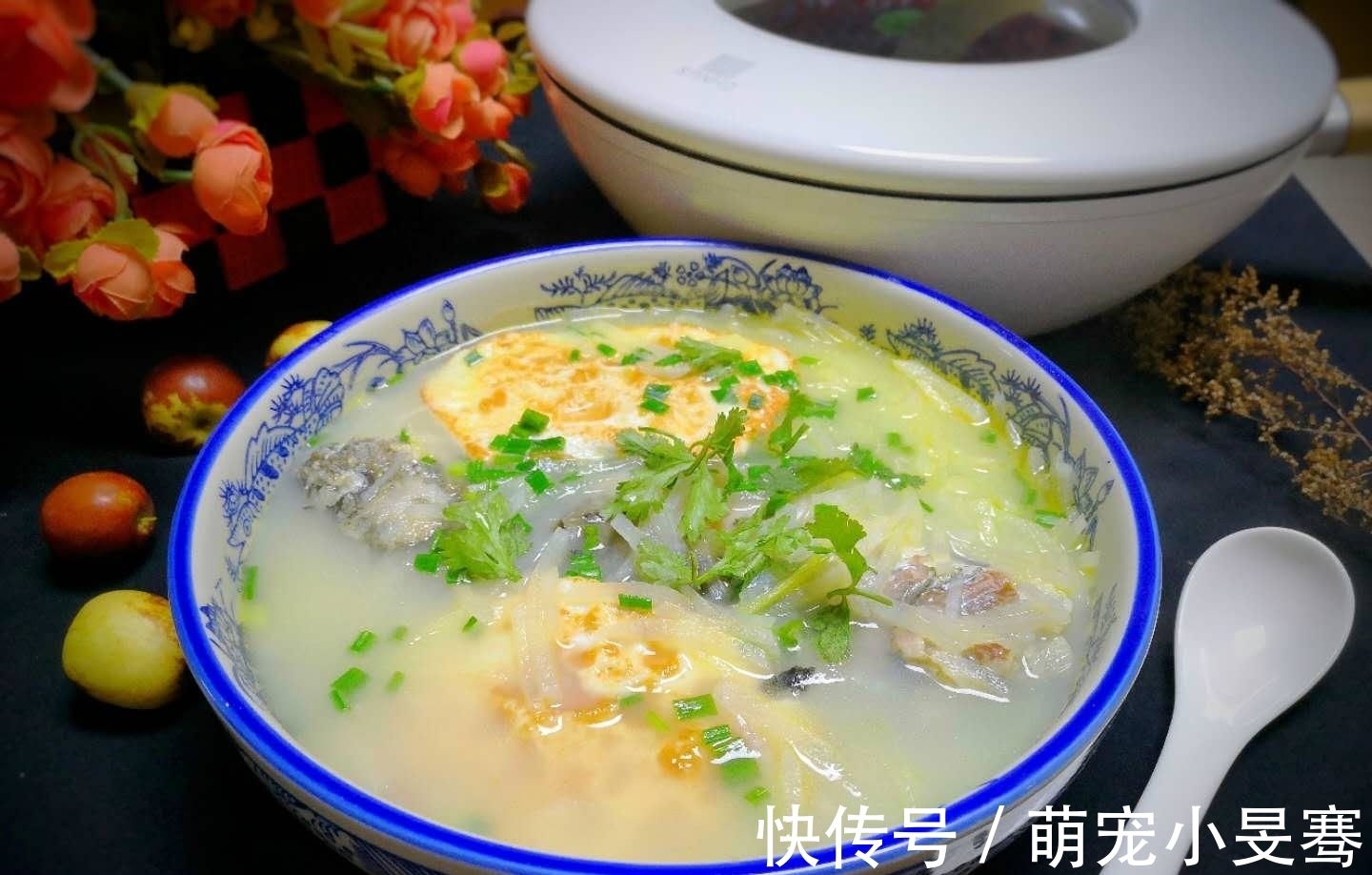 霜降前后多喝此汤,驱寒暖胃特好喝,简单一炖一大锅,全家喜欢!