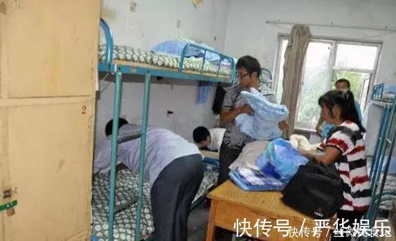 鞋架|大学宿舍新生报到，瞧瞧现在就寝用品多新潮，宿管辅导员见都想买