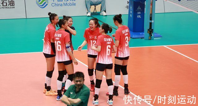 江蘇女排|恭喜中國(guó)女排，張常寧率江蘇轟5連勝，她能接班朱婷肩負(fù)隊(duì)長(zhǎng)重任