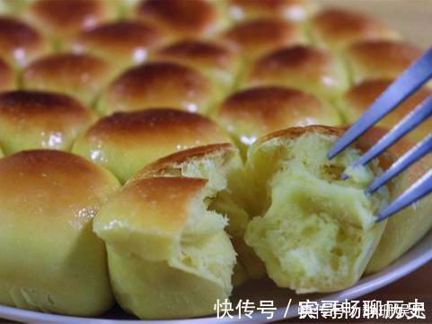 教你在家做香甜松软小面包，做法简单方便，比买的好吃多了