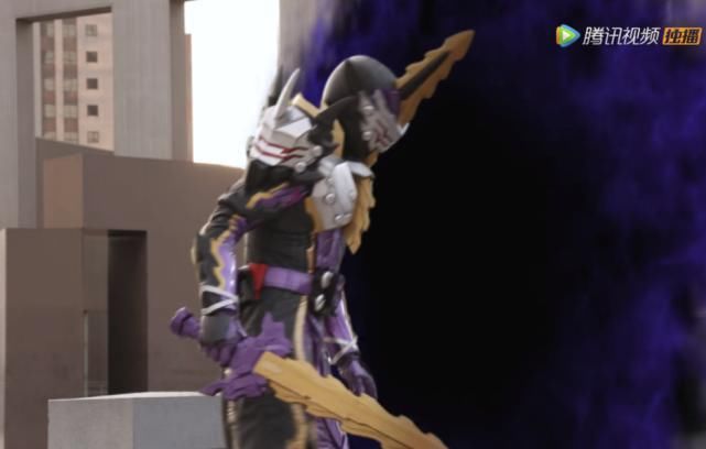 假面骑士圣刃：流苏疑似游吟诗人，带着禁书下篇跑路，贤人的灵魂也被复活