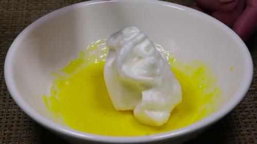 鸡蛋不蒸煮煎，营养翻倍，口感酥香入口即化，挑食宝宝也爱吃