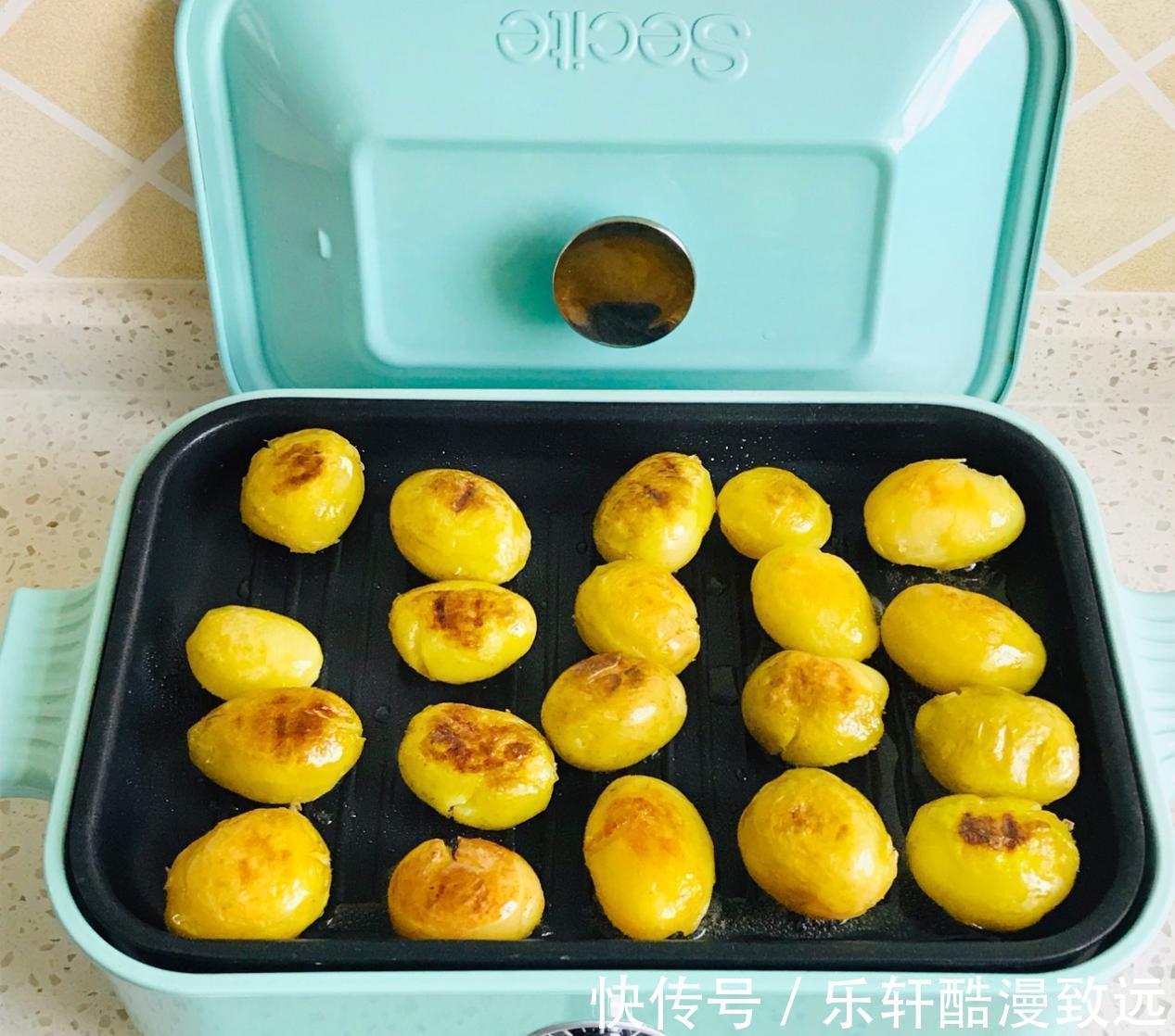 小土豆|土豆的新吃法,鲜香入味,一口一个,孩子很喜欢吃