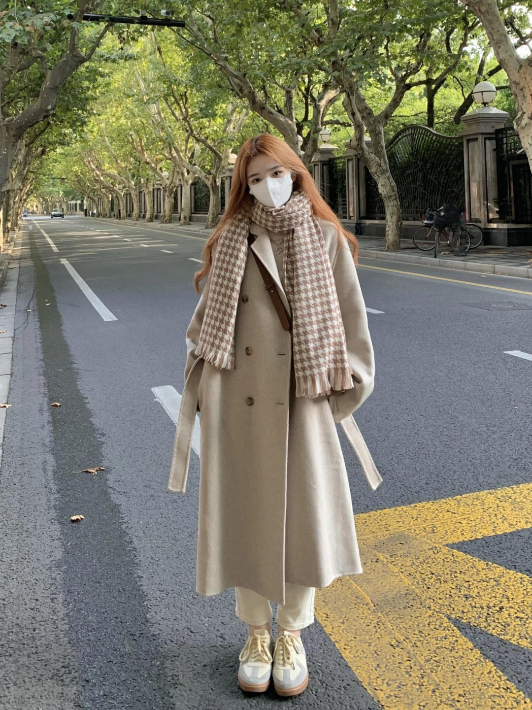 时尚博主|忽冷忽热的季节不知道穿什么?一件毛呢大衣全搞定