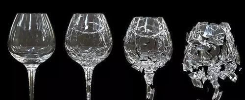 缩短 当你打碎一个杯子时,宇宙的寿命,理论上就缩短了一点点