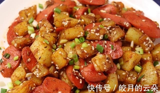 火腿肠|香辣过瘾的孜然土豆火腿肠，浓郁的烧烤风味，下饭又解馋！