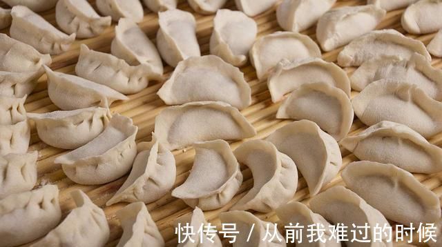 好吃|拌饺子馅时,记得加点“它”,饺子馅味道强百倍,比饭店的更好吃