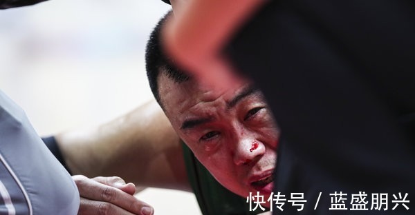 辽粤大战|韩德君鼻子骨折!一人崴脚!辽宁最新伤病名单出炉,杨鸣损失惨重!