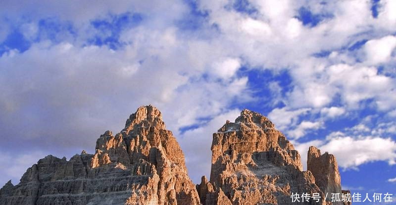辛弃疾在秋天看着落叶,写下了一首哀婉的词,既有柔情也有爱国情!