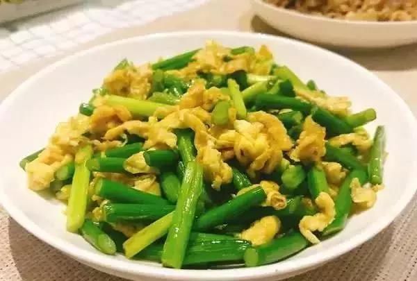 鸡蛋和此物一起炒,比肉还好吃,降压降脂,益智健脑,早食早受益