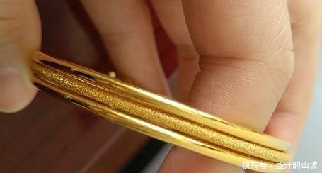 工艺费|黄金手镯买光面的好还是磨砂面的好内行人道出了实情!