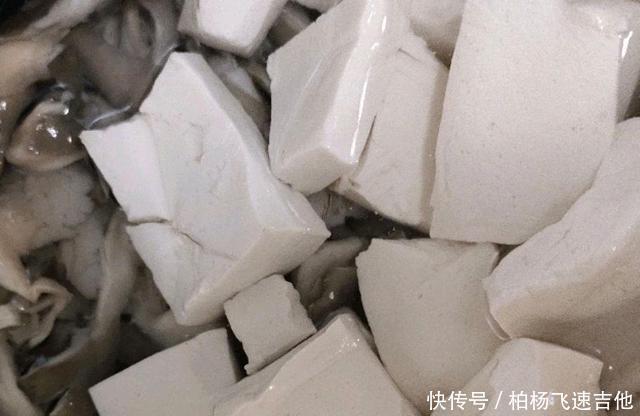 烧鸭|我家的晚餐-萝卜烧鸭.平菇豆腐,萝卜咸中带甜,比鸭肉好吃