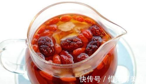 泡水|早上空腹吃一把红枣，坚持半月，或许4个好处不请自来