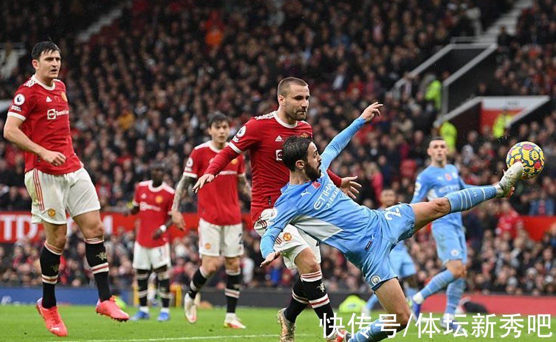 c罗|曼联0-2后!球迷绝望了:教练差,没战术,魂都丢了,C罗不该回来