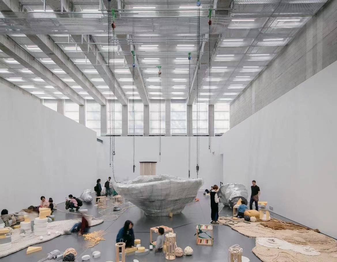 西岸美术馆:在城市、文化和公众之间建立真正的连接|上海新建筑评论系列 ④ | 奇普菲尔德