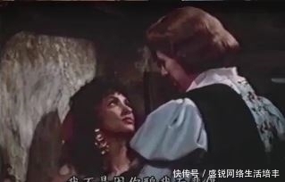 女主|《巴黎圣母院》中那位吉普赛女主的悲剧,不是爱太深,而是不会爱