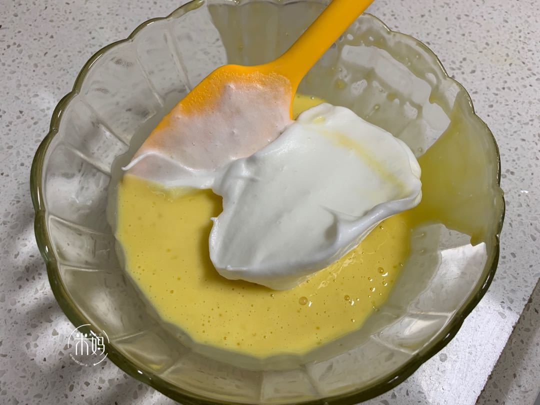 在家自制纸杯蛋糕,材料做法超简单,一次成功,学会不用出去买了