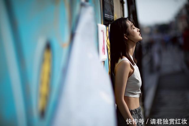 欧美女性|能把欧美风穿好看的女生,一般都有以下5个相似之处,不止是看脸