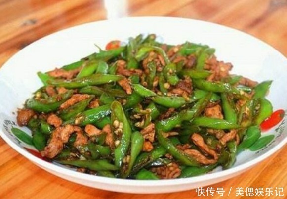 大厨|炒猪肉时,最忌直接“倒油”了,饭店大厨这样炒,猪肉喷香又入味